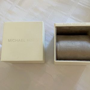 Michael kors watch box
